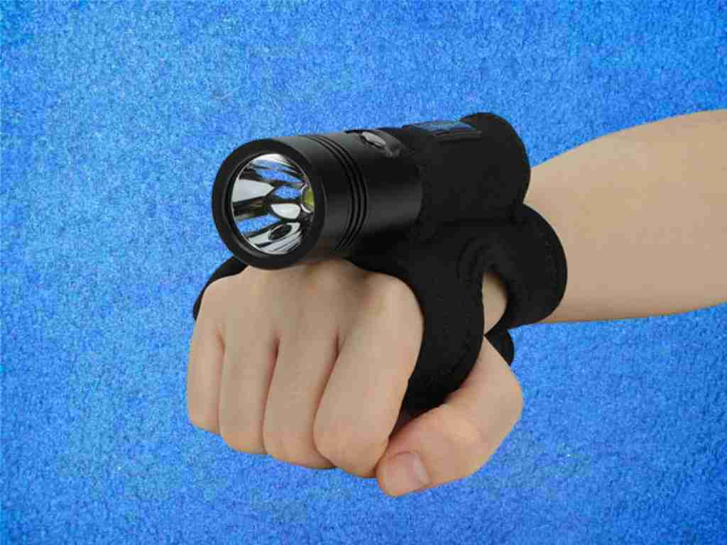 Bigblue AL1300NPGS Tauchlampe – Bild 2